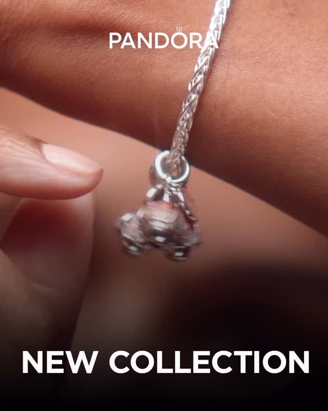 יש תכשיטים שמשלימים את הלוק,
ויש תכשיטים שמספרים מי את.

הקולקציה החדשה של PANDORA נוצרה עבור נשים שאוהבות לבטא את הסטייל האישי שלהן ברכות, בזוהר ובנגיעה רומנטית.
לבבות נוצצים, פרטים עדינים ועיצוב מלא נוכחות - כל תכשיט הוא דרך לספר את הסיפור שלך, בדיוק בדרך שלך. 

כי סטייל אמיתי לא נמדד רק במה שעונדים,
אלא במה שמרגישים. 🩷

אנחנו מזמינים אותך להגיע לסניף שלנו בקניון אייסמול
ולגלות את הקולקציה החדשה מקרוב.🥰

#אילת #אייסמול #שופינג
