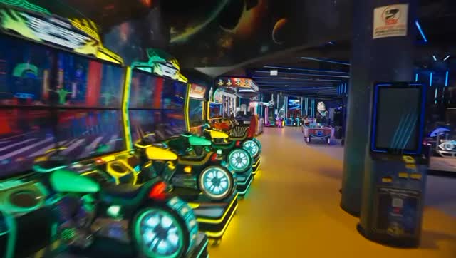 חדש! נוצץ! מלא אקשן! 🤩
הכירו את ICE PLAY LUNA PARK 👈 מתחם האטרקציות החדש באייסמול אילת! 🔥

עם המון משחקים חדשנים, מכוניות מתנגשות, באולינג וג’ימבורי לקטנים, מחכה לכם חוויית בילוי שלא תרצו לפספס! 😍

לא מדובר בעוד מתחם רגיל - כל המתקנים חדשים ונבחרו בקפידה מתוך תערוכת המשחקים והאטרקציות הגדולה באורלנדו, פלורידה (העיר של דיסני), כדי להביא לכם את חוויית הבילוי הכי עדכנית, מושקעת והכי מהנה שיש.

זה הזמן להגיע, לשחק, ליהנות ולגלות את המקום החדש שכולם מדברים עליו! 🥳

#אילת #אטרקציות #אייסמול